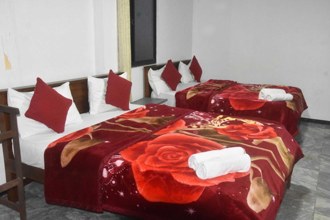 Unique View Nuwaraeliya Hotel Nuwara Eliya Esterno foto