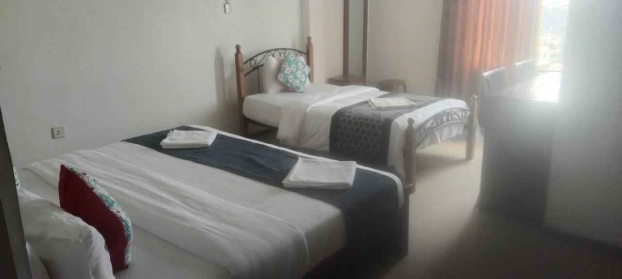 Unique View Nuwaraeliya Hotel Nuwara Eliya Esterno foto