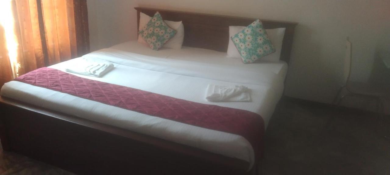 Unique View Nuwaraeliya Hotel Nuwara Eliya Esterno foto