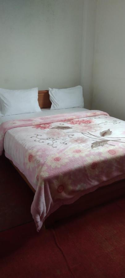 Unique View Nuwaraeliya Hotel Nuwara Eliya Esterno foto